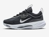 The "Black Pure Platinum White" sneakers (Image via Nike)